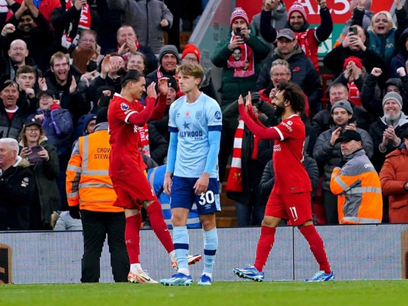 Mohamed Salah lập cú đúp trong chiến thắng 3-0 của Liverpool trước Brentford. Nguồn: Getty