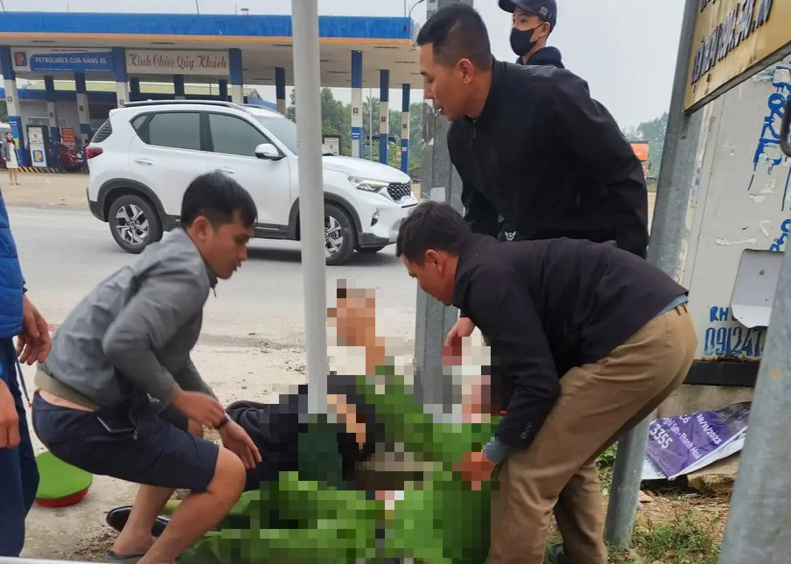 Thanh Hóa: Thiếu tá Công an bị đâm gãy đùi